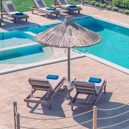 Ivoni Villa, An Iconic Summer Retreat, By Thinkvilla Villa Pérama
